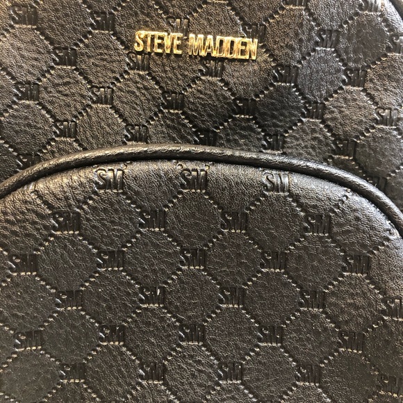 Steve Madden Backpack Purse Bag Black Gold Logo BBlogo Print seatbelt straps - Picture 2 of 15